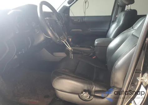 2019 Toyota Tacoma Double Cab z USA, uszkodzony, nr VIN 3TMAZ5CN7KM095610